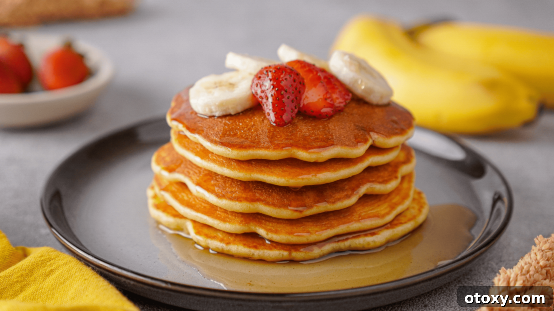 Ultimate 40g Protein Pancakes 1 featured 15325
