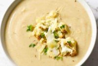 Velvety Roasted Cauliflower Soup