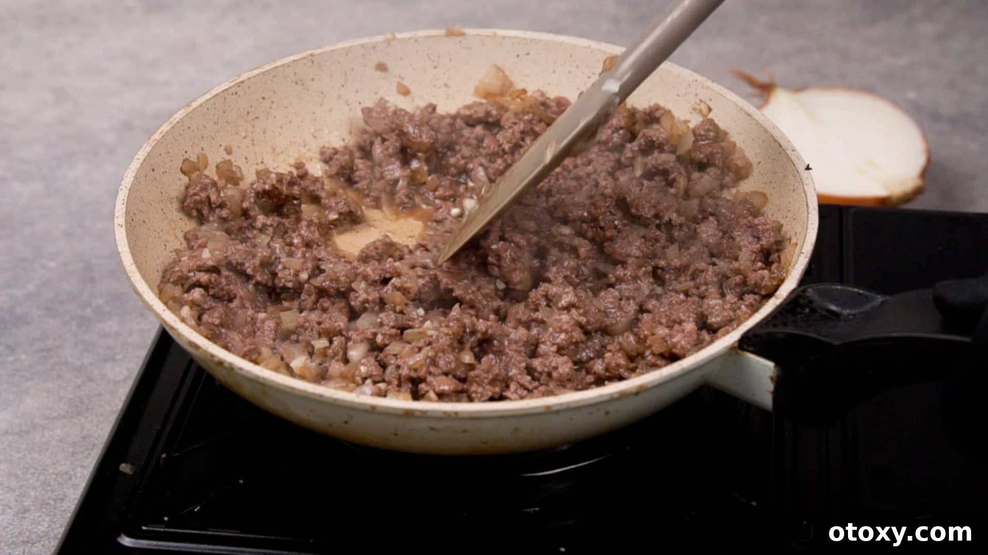 Browning ground beef